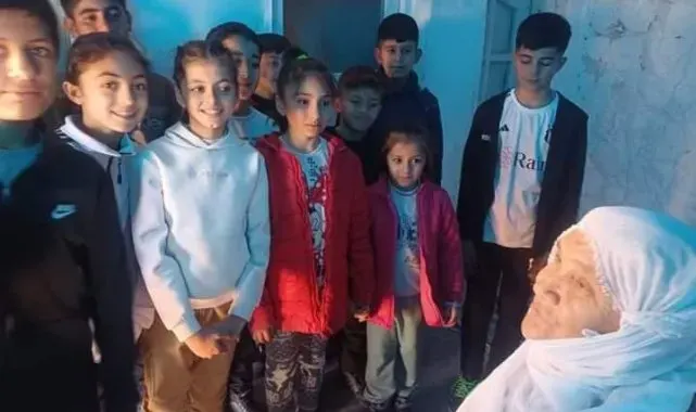 Öğrenciler değerlerine sahip çıkmak için yaşlılar ile bir araya geldi