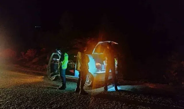 Jandarma şüphesinde haklı çıktı, uyuşturucu kullandıkları tespit edildi