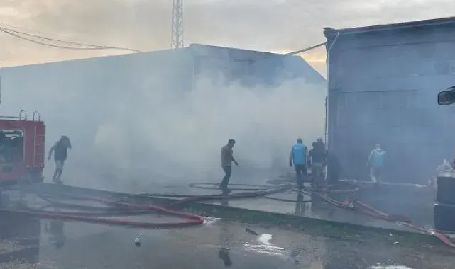 Samsun'da lastik kaplama dükkanında yangın