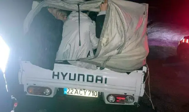 Çanakkale'de kamyonette 31 kaçak göçmen yakalandı