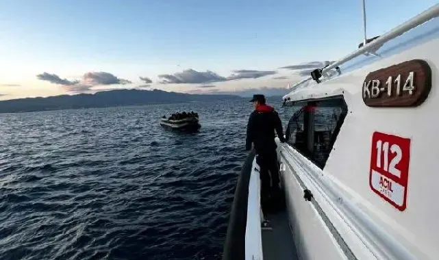 Yunanistan'ın geri ittiği 42 kaçak göçmen kurtarıldı