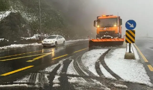 Bolu Dağı'nda kar yağışı