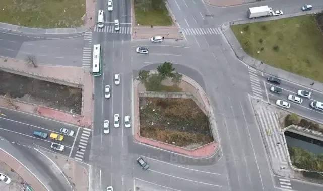Büyükşehir trafiği rahatlatmak için çalışıyor