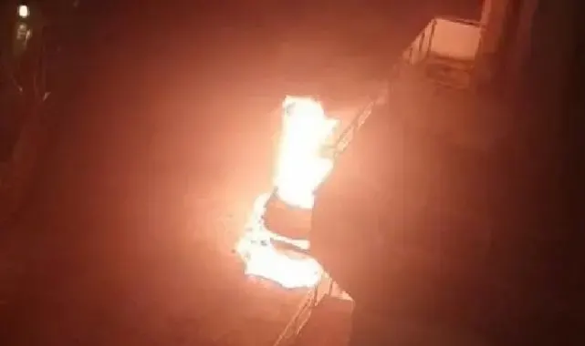 Düzce Belediye Başkanı Özlü'nün park halindeki otomobili alev alev yandı
