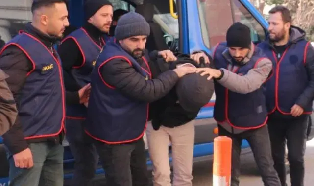 Afyonkarahisar'da eşi ve 3 yakınını öldürüp kaçan koca yakalandı