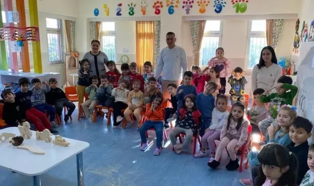 Minikler en doğal oyuncakların yapımını öğrendi