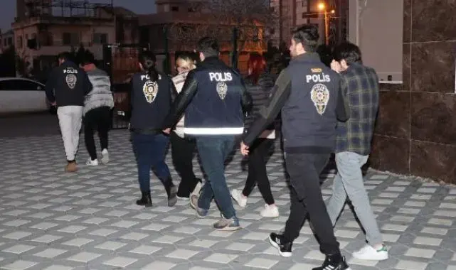 Mersin'de yasa dışı bahis operasyonu: 16 gözaltı- Yeniden