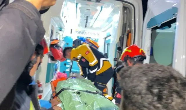 Göçük altında kalan madenci 4 saat sonra sağ olarak kurtarıldı