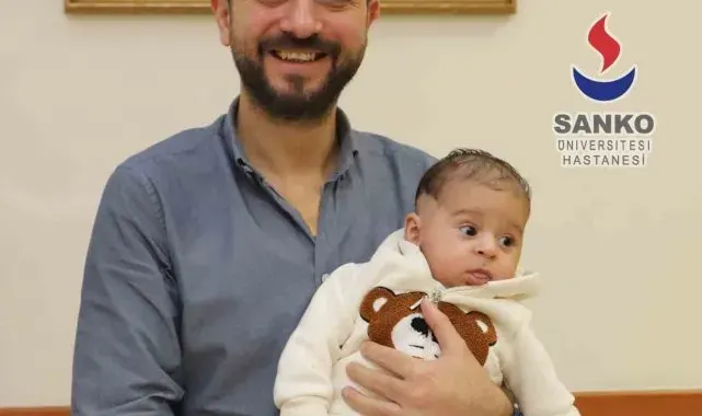 Bebeğe ameliyatsız kulak şekillendirme tedavisi