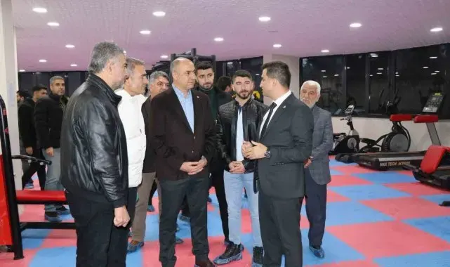 Bozova'da yapımı tamamlanan spor salonu hizmette açıldı