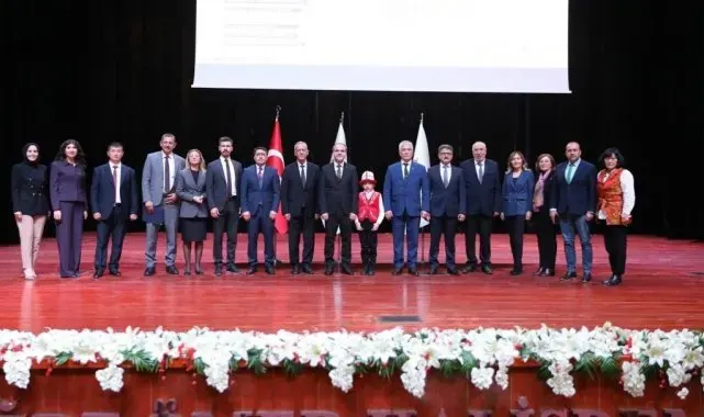 Niğde'de Cengiz Aytmatov ve Baken Kıdıkeyeva Anıldı