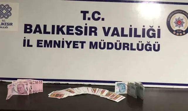 Edremit'te yazlıkta hırsızlık ihbarına giden polis, mültecileri yakaladı