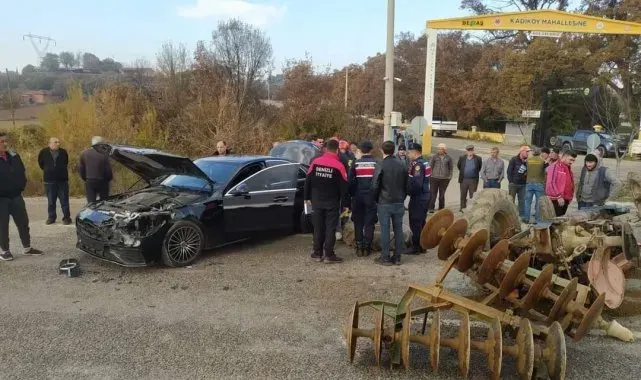 Traktör ile otomobilin çarpıştığı kazada bir kişi yaralandı