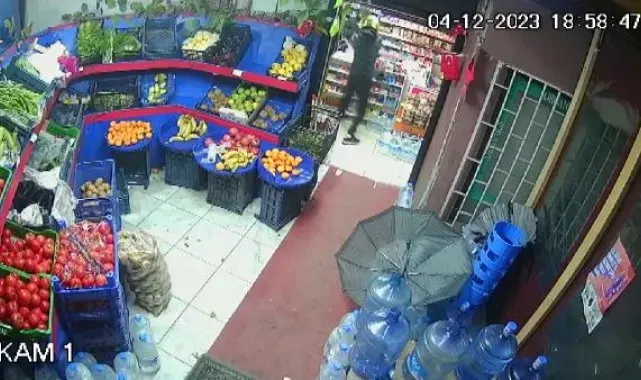 Güngören'de markette silahlı saldırı kamerada