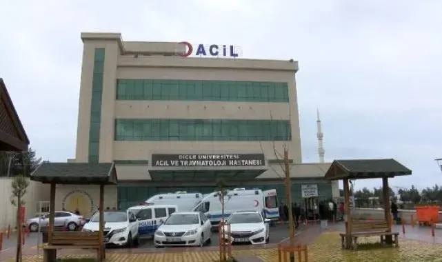 Evde mangal yaparken dumandan zehirlenip öldü; eşi ve 2 torunu tedaviye alındı