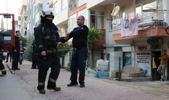 Yangında mahsur kalan yaşlı kadını itfaiye kurtardı