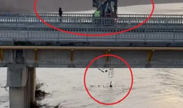 Bakımı yapılan viyadükteki molozları nehre döktüler; o anlar kamerada