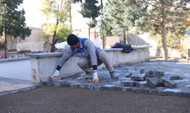 Kahramanmaraş'ta Kayabaşı İlkokuluna çevre düzenlemesi
