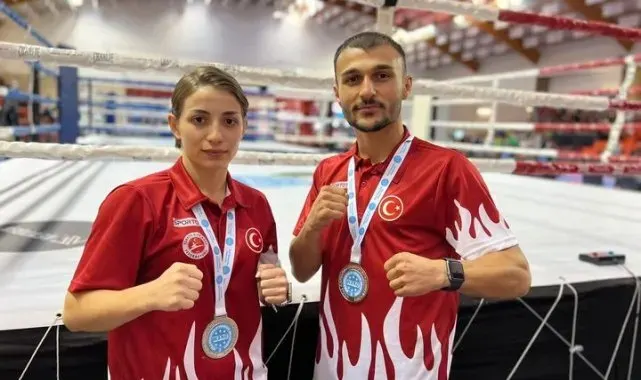 Kıckboks Dünya şampiyonasında 2 gümüş madalya