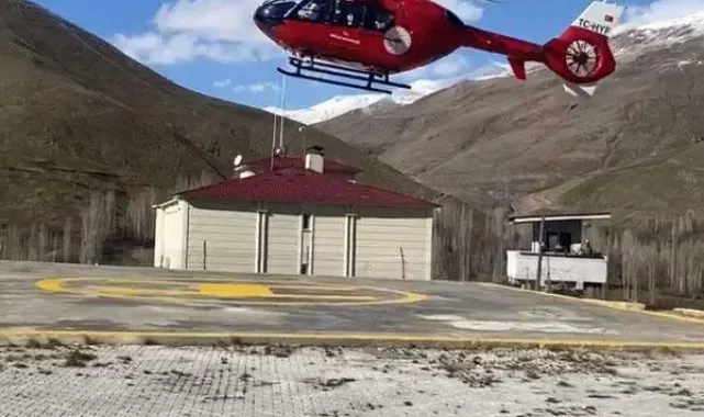 Van'da apandisit teşhisi konulan hasta için ambulans helikopter havalandı
