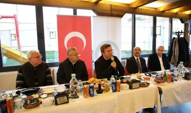 Vali Aydoğdu, EBYÜ Senatosu ile bir araya geldi