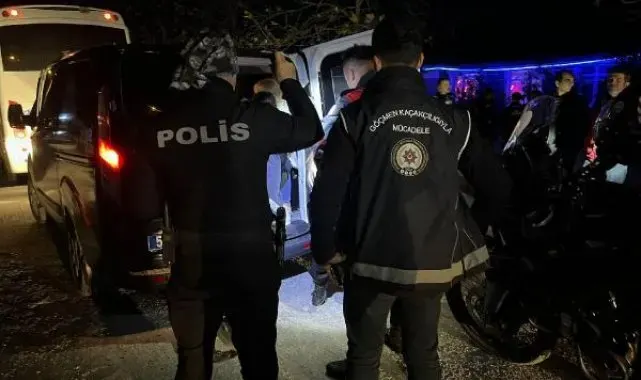Fuhuş operasyonunda bir kadının çantasından müşteri listesi çıktı