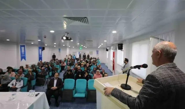 Tuşba Belediyesi'nden "25 Kasım Kadına Yönelik Şiddete Karşı Uluslararası Mücadele Günü" semineri