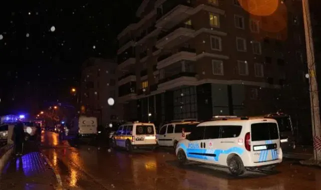 Çankırı'da tartıştığı eşini çocuklarının gözü önünde bıçakla öldürdü