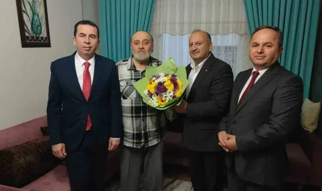 Başkan Tavlı'dan ilkokul öğretmenine vefa