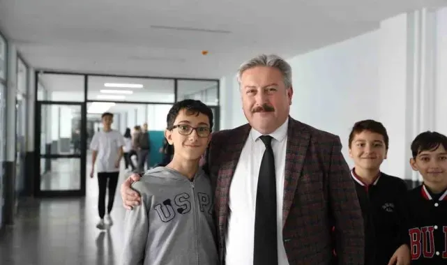 Başkan Palancıoğlu, öğretmenler ile bir araya gelerek günlerini kutladı