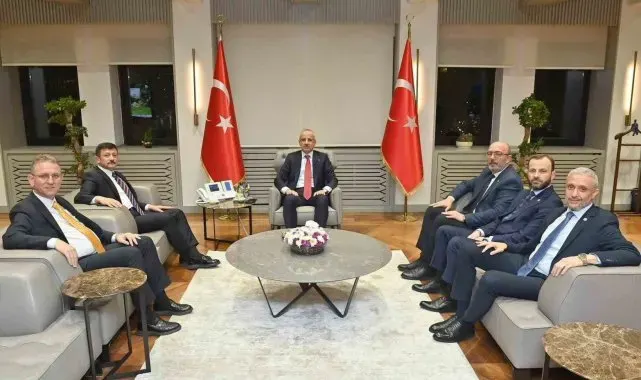 Genel Başkan Yardımcısı Hamza Dağ ve Kütahya heyetinden Bakan Uraloğlu'na ziyaret