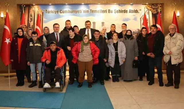 Vali Çiftçi'ye özel konuklar