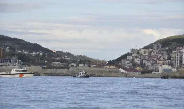 Kayıp denizcileri arama çalışmaları 4'üncü gününde