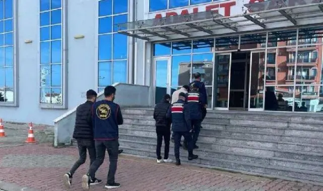 Edirne'de tekne motoru çalıp, İstanbul'da satan şüpheliler tutuklandı