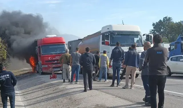 Ne söndürme tüpleri yetti, ne de su tankeri