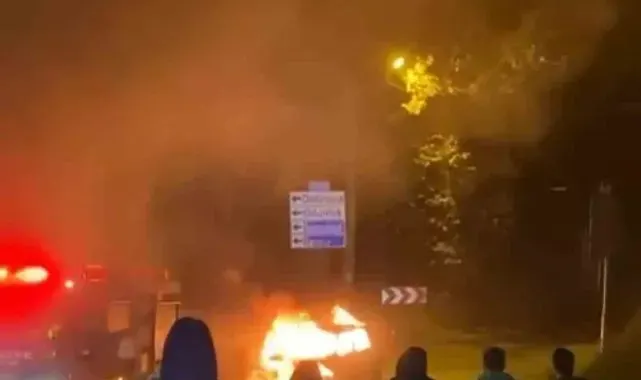 Bursa'da 3 araç alev alev yandı
