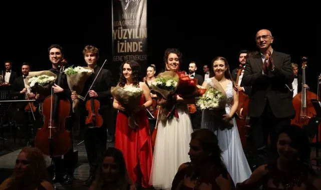 "Yüzyılın izinde genç yetenekler" konseri mest etti