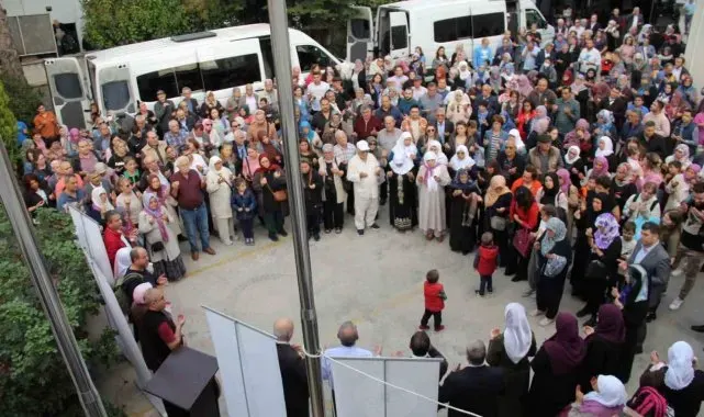 Muğla'da Umreye giden vatandaşlar dualar eşliğinde uğurlandı
