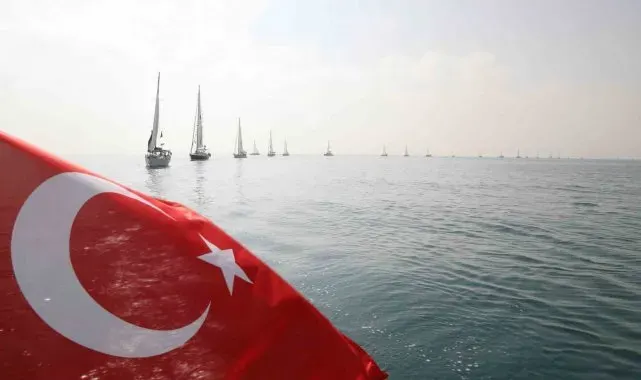 Yelkencilerden Mezitli'ye özel 'Sevgi Çemberi'