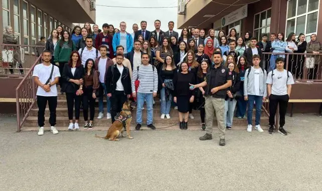 'En İyi Narkotik Polisi Anne'