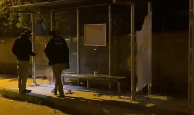 Otobüs durağında tartıştığı arkadaşlarına pompalı ile ateş açtı: 3 yaralı