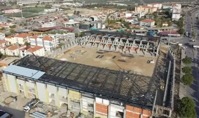 Soma'nın yeni stadı tam gaz