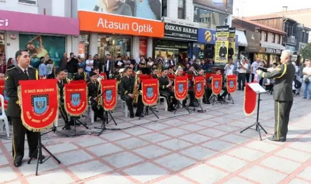 Edirne'de, 5'inci Kolordu'dan '29 Ekim' konseri