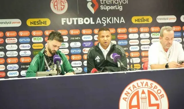 Mehmet Aurelio: "Galatasaray galibiyeti hak eden taraftı"