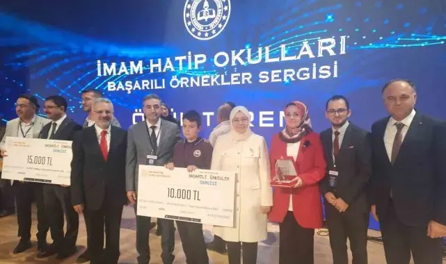 Fatih Sultan Mehmet İmam Hatip Ortaokulu Türkiye üçüncüsü oldu