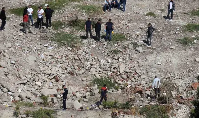 Boş arazide insan kemikleri bulundu