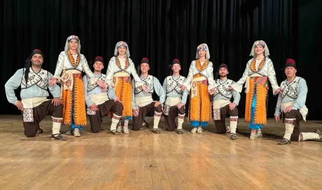 Eskişehir Anadolu Üniversitesi Halk Dansları Topluluğu'na Çin'den gururlandıran davet