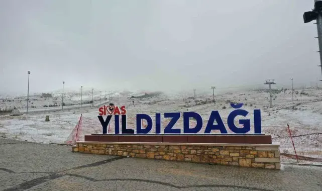 Yıldız Dağı Kayak Merkezi'ne mevsimin ilk karı düştü