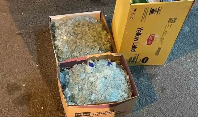 Küçükçekmece'de berberden çıkan iki kişiye silahlı saldırı: 2 yaralı
