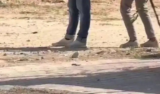 Uyuşturucunun etkisiyle ayakta uyudu, cebinden çalınan cep telefonunu ruhu bile duymadı